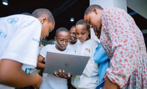 ai-literacy-is-‘crucial’-for-individuals-and-more-regulation-is-needed